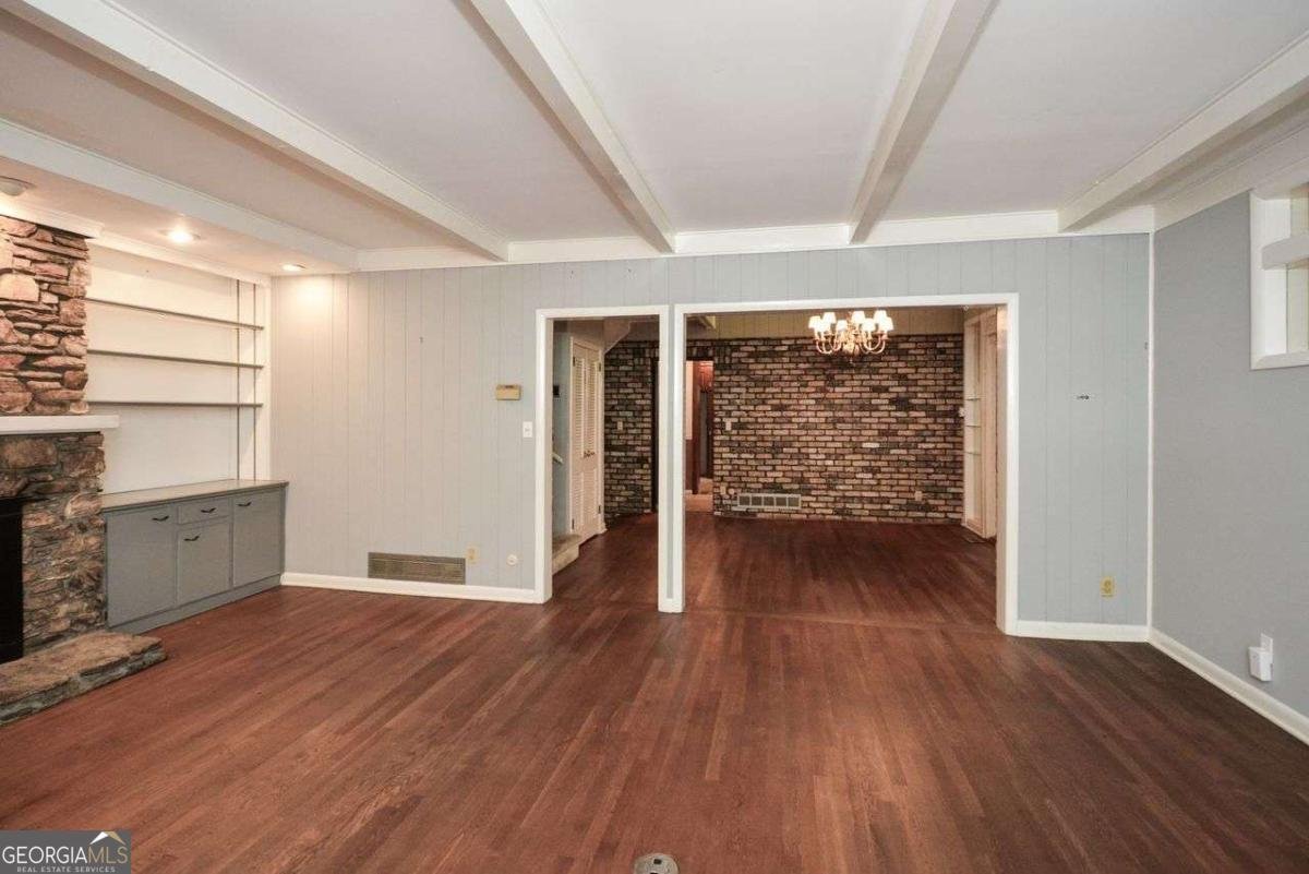 852 Hickory Drive Marietta - 25