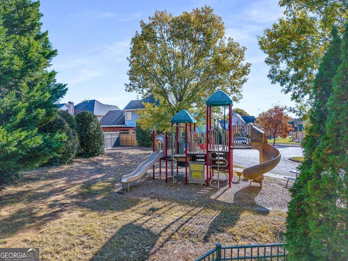 679 Crystal Cove Court Loganville - 12