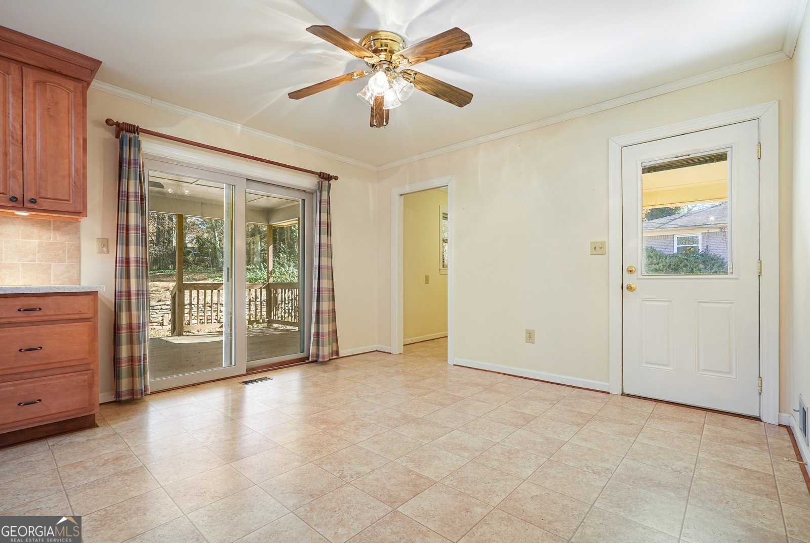 137 Douglas Drive Mableton - 11