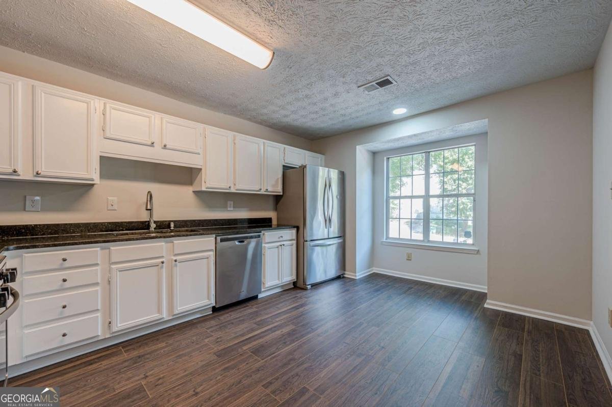 6614 Meadow Green Circle Peachtree Corners - 14