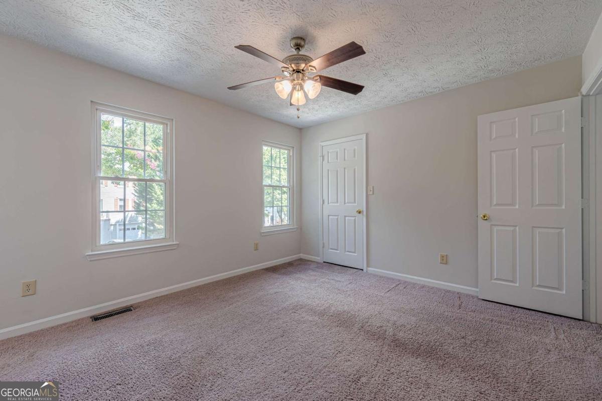 6614 Meadow Green Circle Peachtree Corners - 24