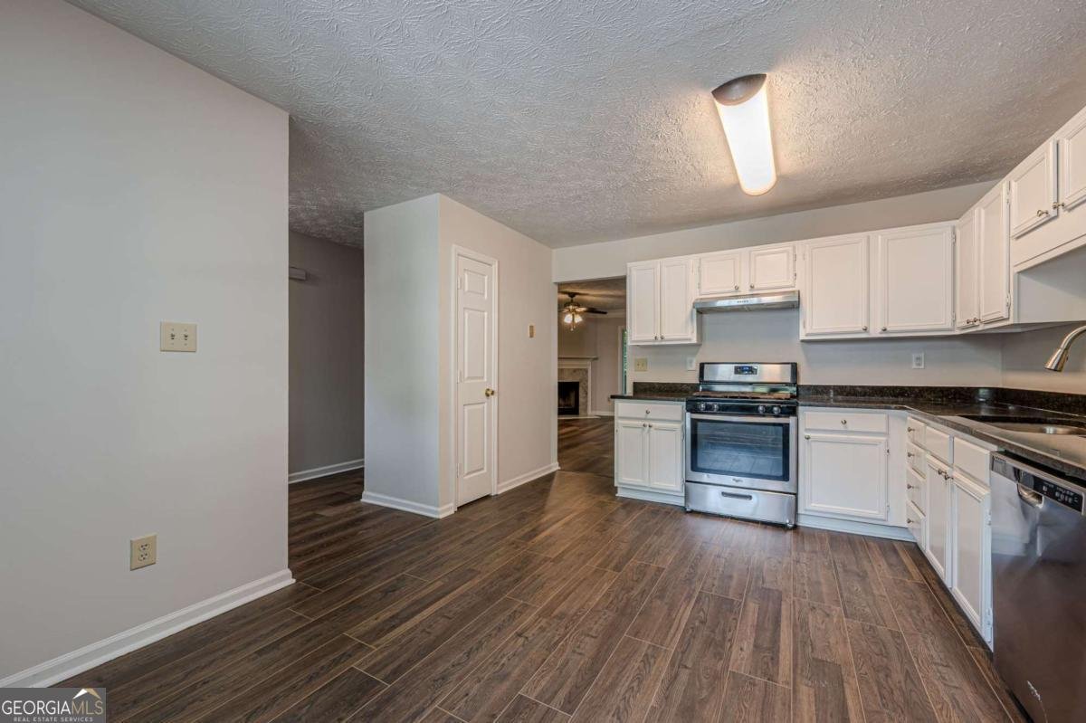 6614 Meadow Green Circle Peachtree Corners - 9