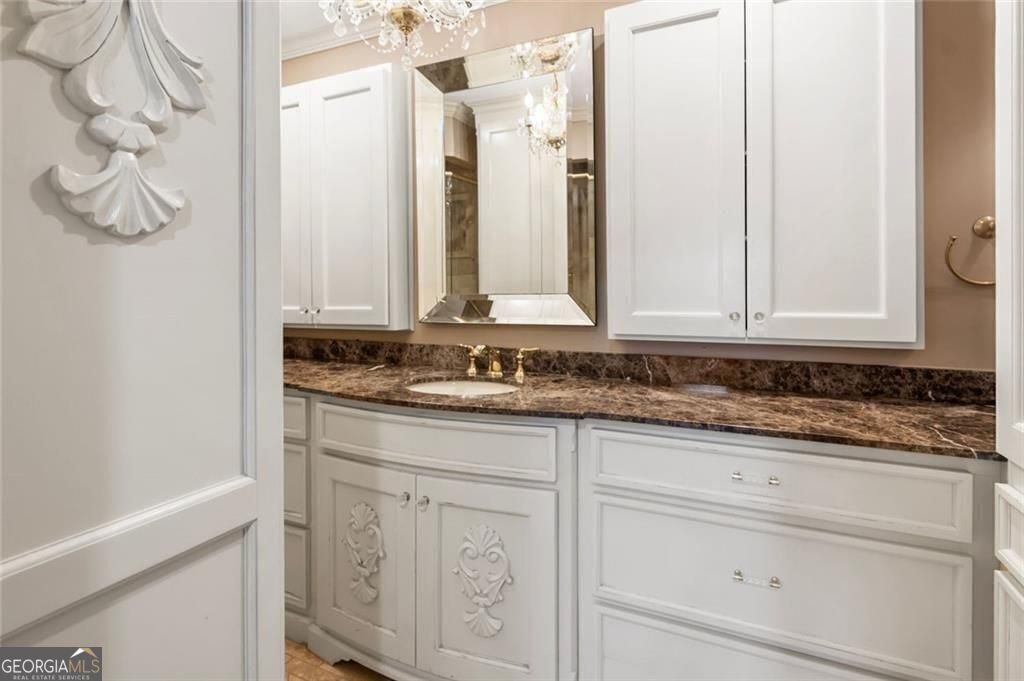 647 Shannon Green Circle Mableton - 23