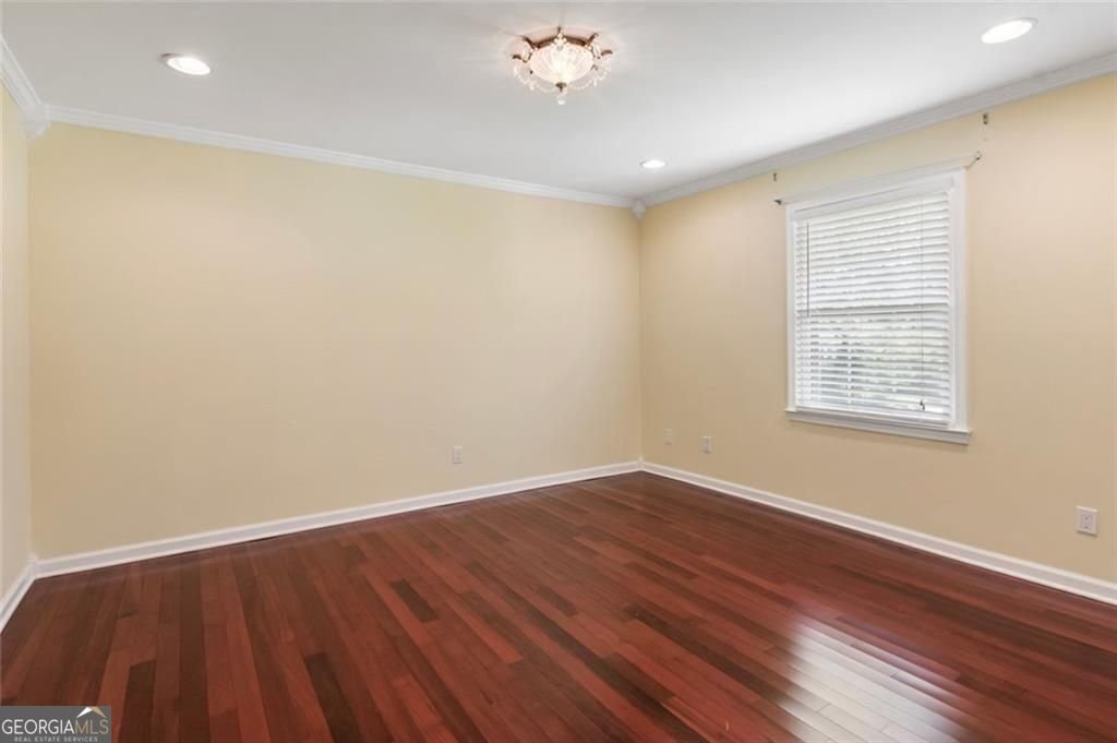 647 Shannon Green Circle Mableton - 26