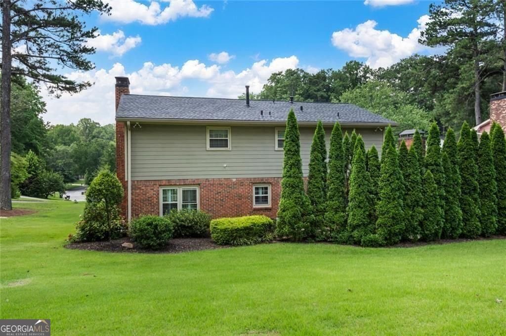 647 Shannon Green Circle Mableton - 35