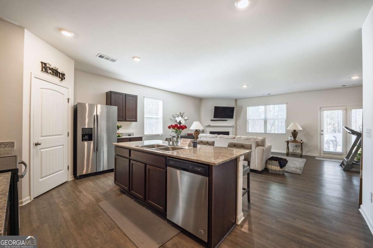 3841 Makeover Court Atlanta - 9