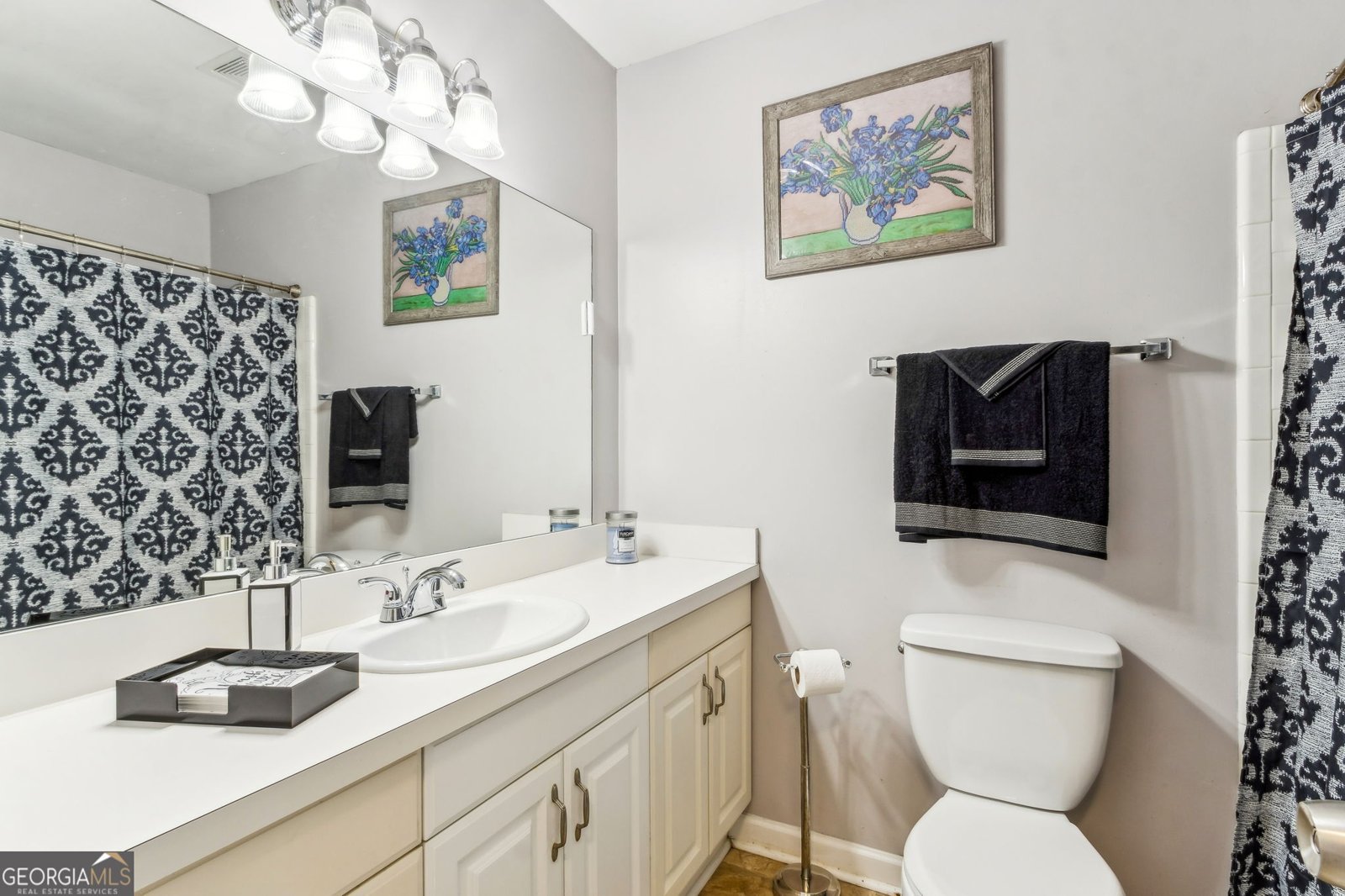 244 State Street Commerce - 16