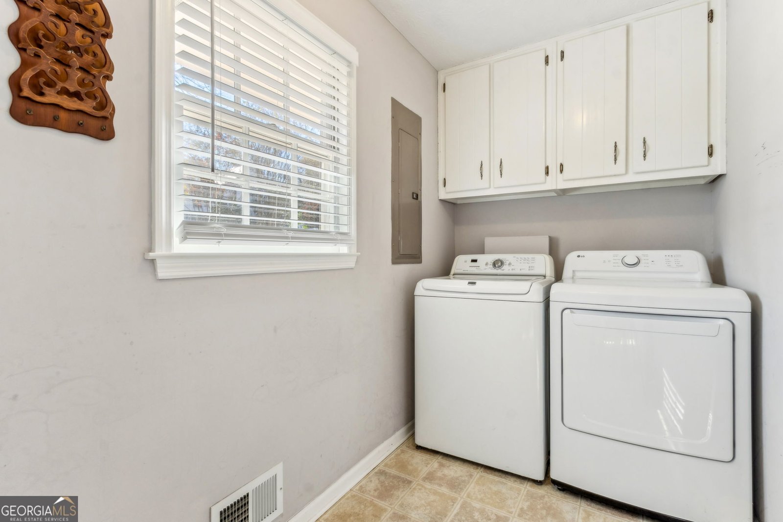 244 State Street Commerce - 20