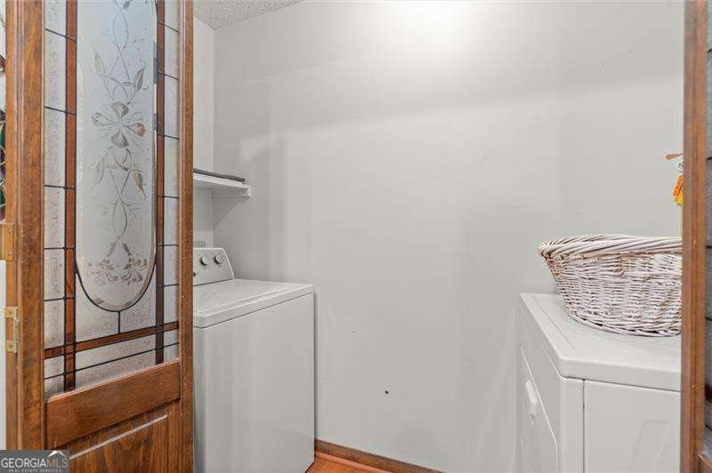 6261 Knox Bridge Highway Canton - 27