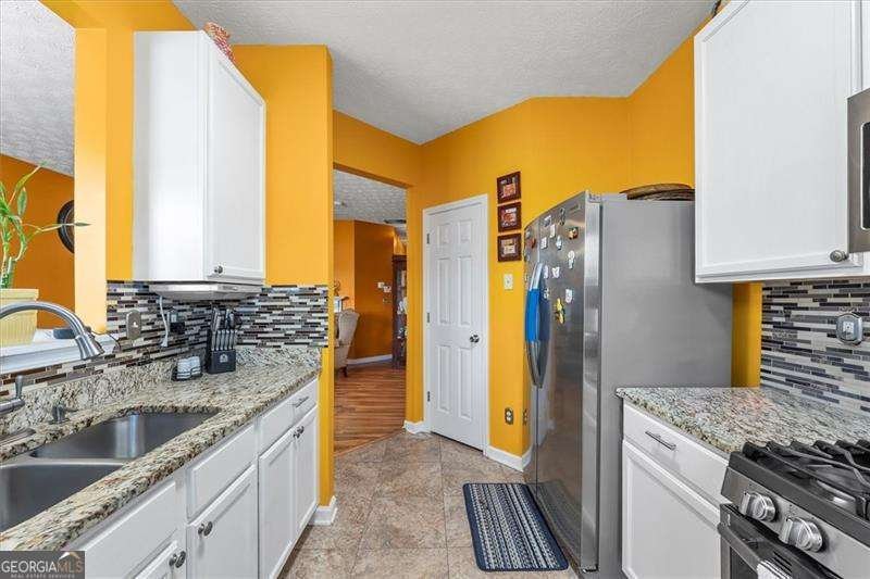 182 Oak Green Drive Lawrenceville - 11