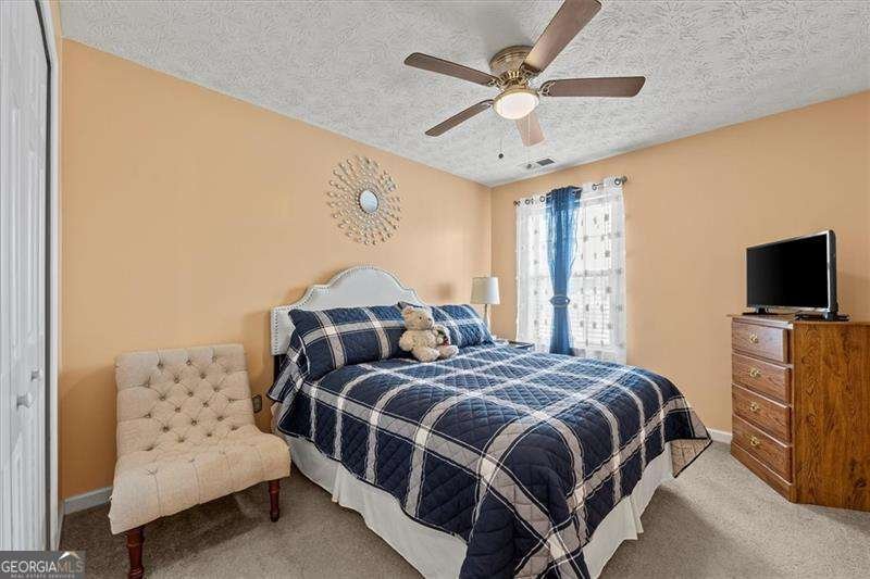 182 Oak Green Drive Lawrenceville - 19