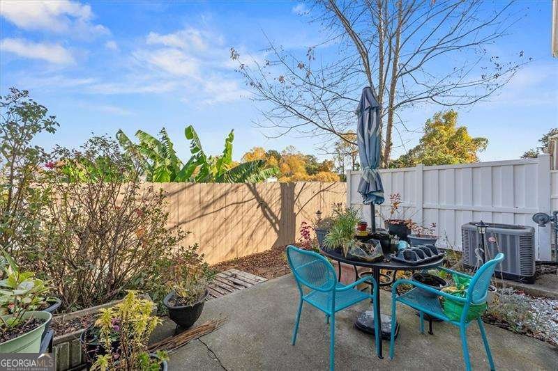 182 Oak Green Drive Lawrenceville - 24