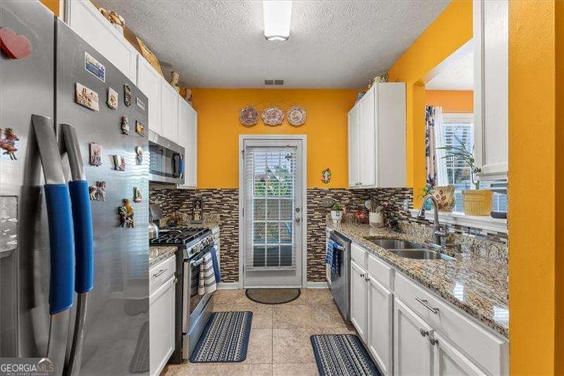 182 Oak Green Drive Lawrenceville - 9