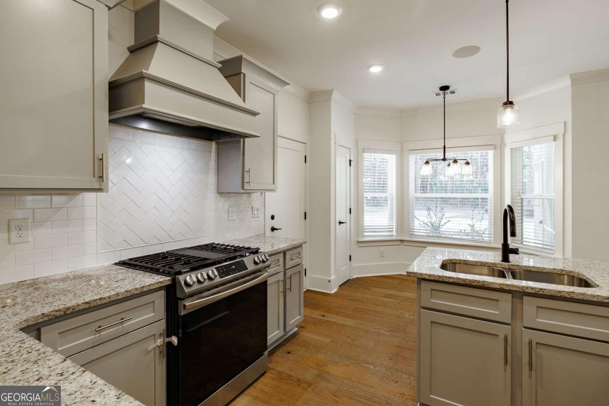 245 Federal Street Athens - 19