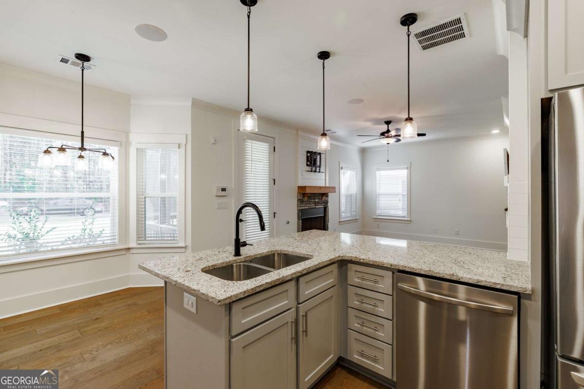 245 Federal Street Athens - 20