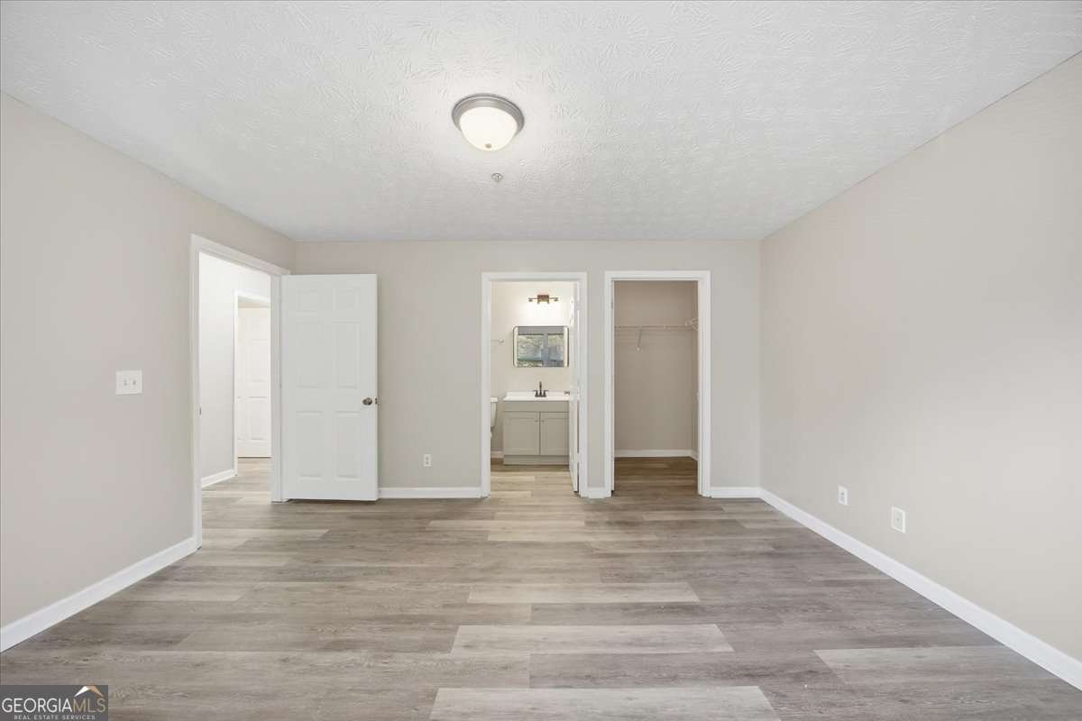 8201 Fairington Ridge Circle Lithonia - 19