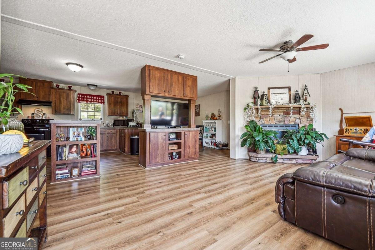 2496 Venture Drive Gainesville - 4