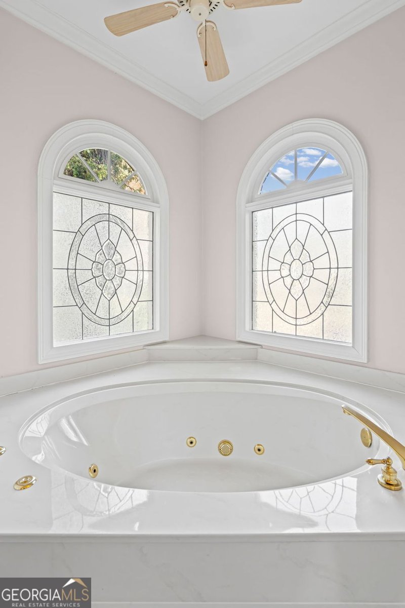 6160 Wellington Court Cumming - 2