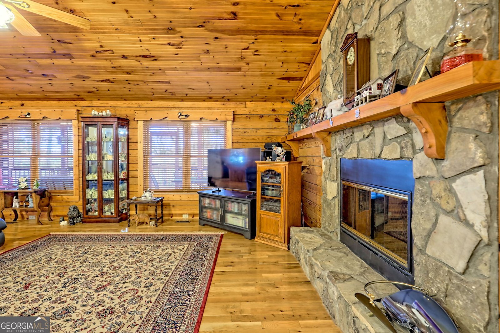 1556 Long Laurel Ridge Drive Lakemont - 15