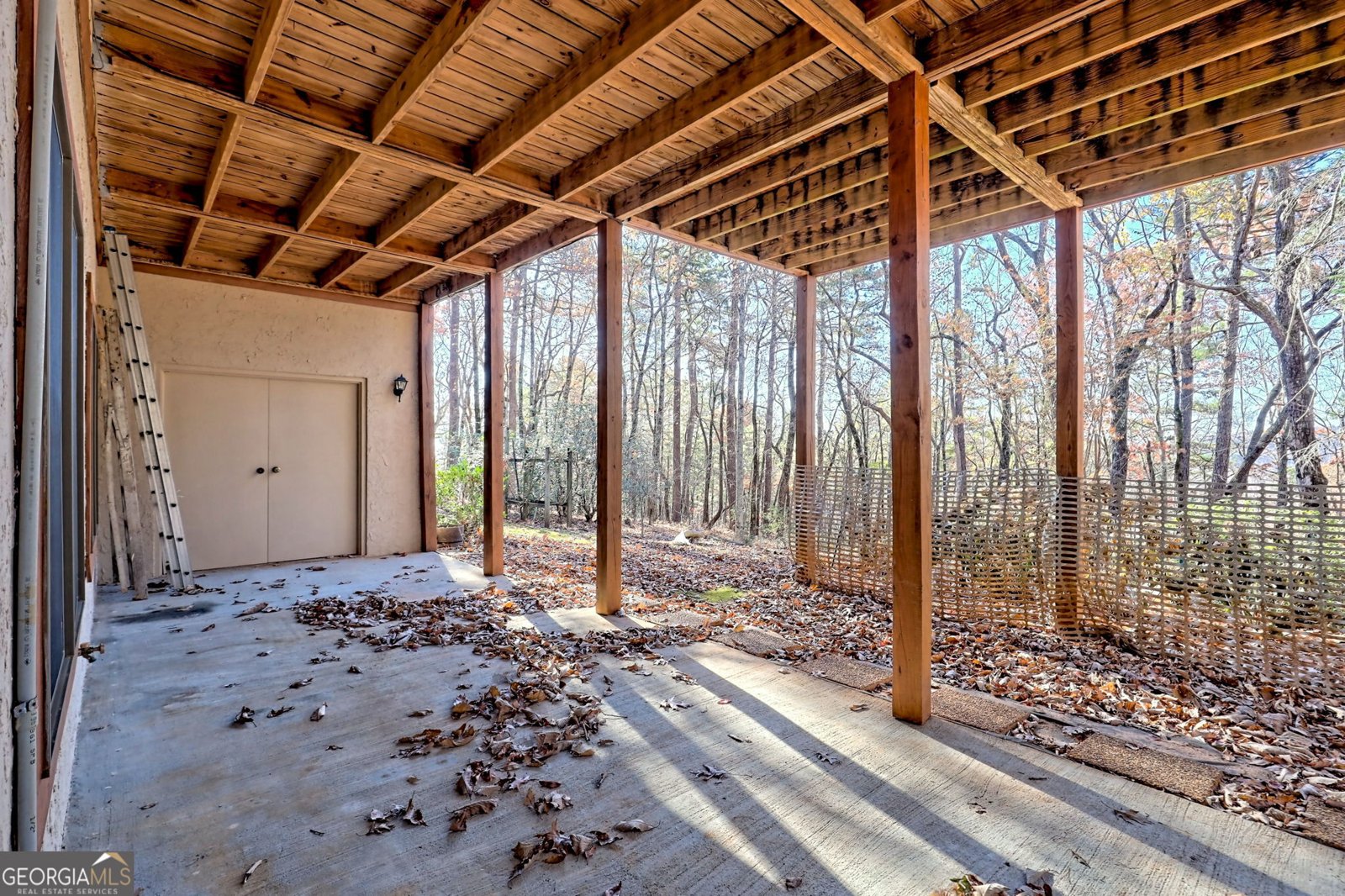 1556 Long Laurel Ridge Drive Lakemont - 43