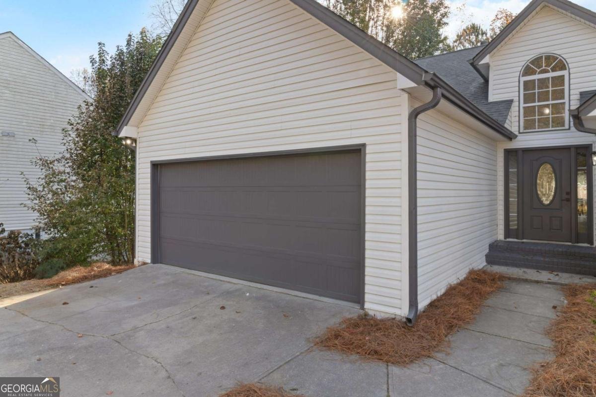 5390 Regency Lake Court Sugar Hill - 4