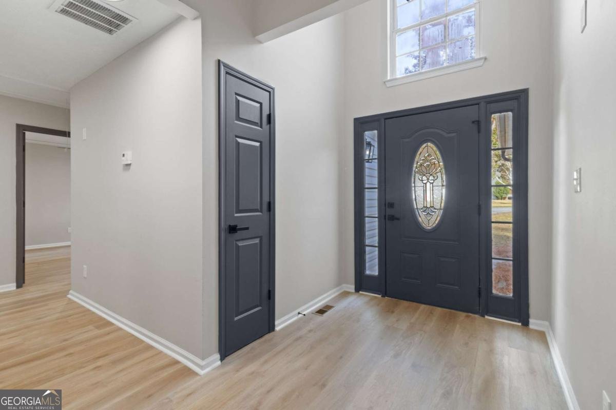 5390 Regency Lake Court Sugar Hill - 6