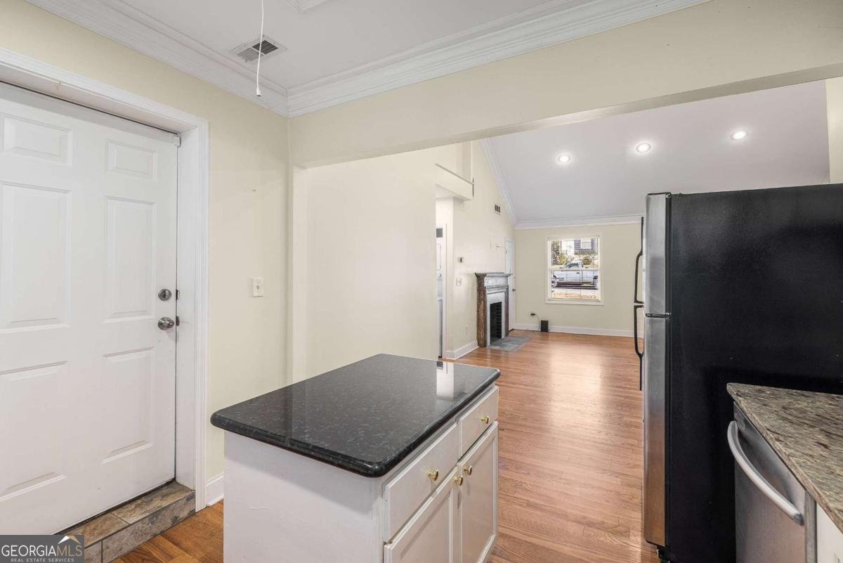 1674 Browning Street Atlanta - 11