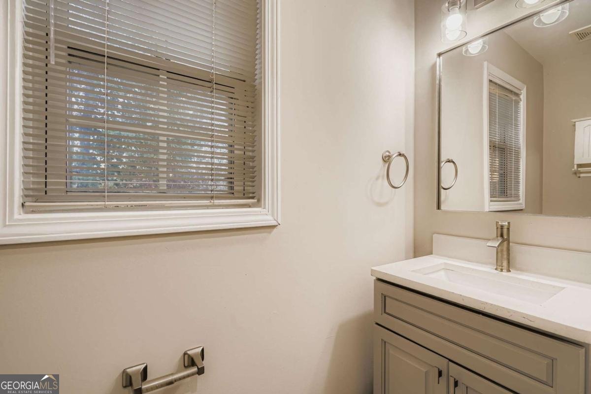 1570 TWIN BRIDGE Lane Lawrenceville - 10