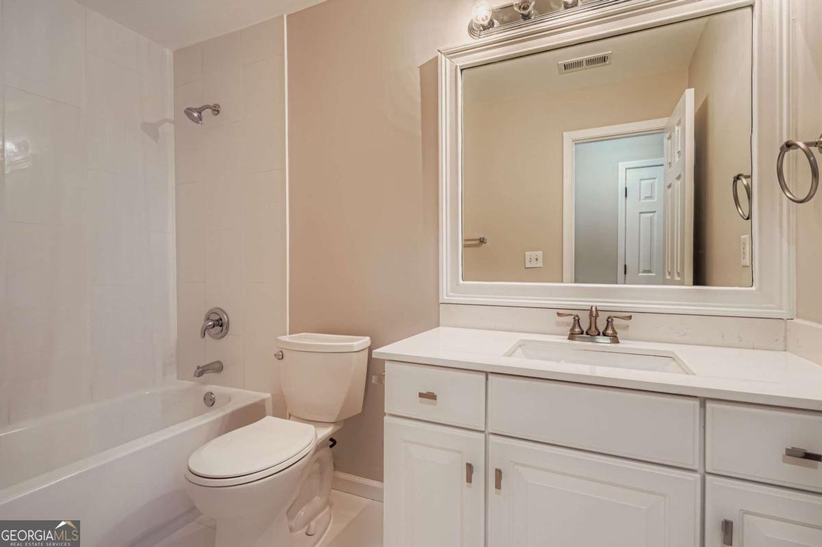 1570 TWIN BRIDGE Lane Lawrenceville - 18