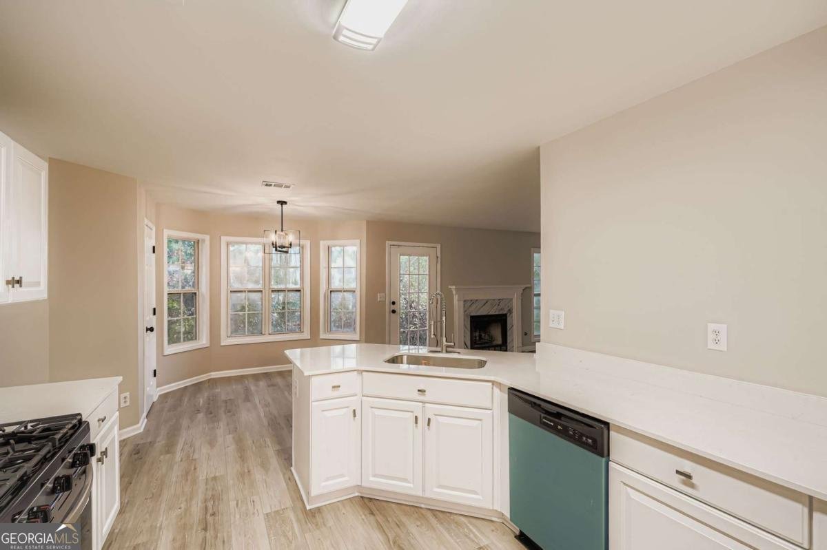 1570 TWIN BRIDGE Lane Lawrenceville - 3