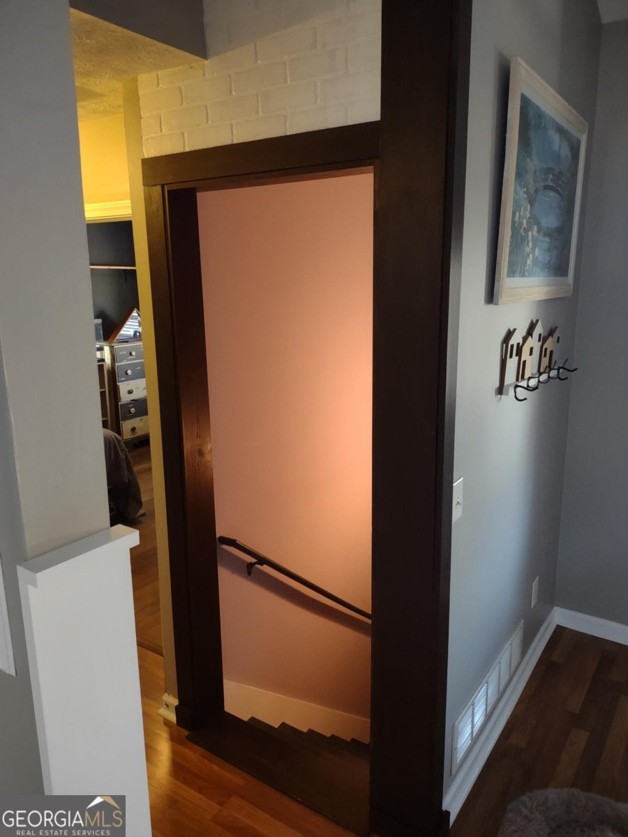 38 Fairview Drive Dallas - 27