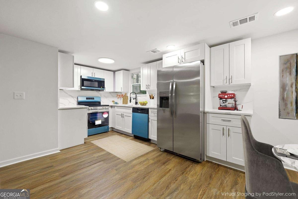 5025 Martins Crossing Road Stone Mountain - 4