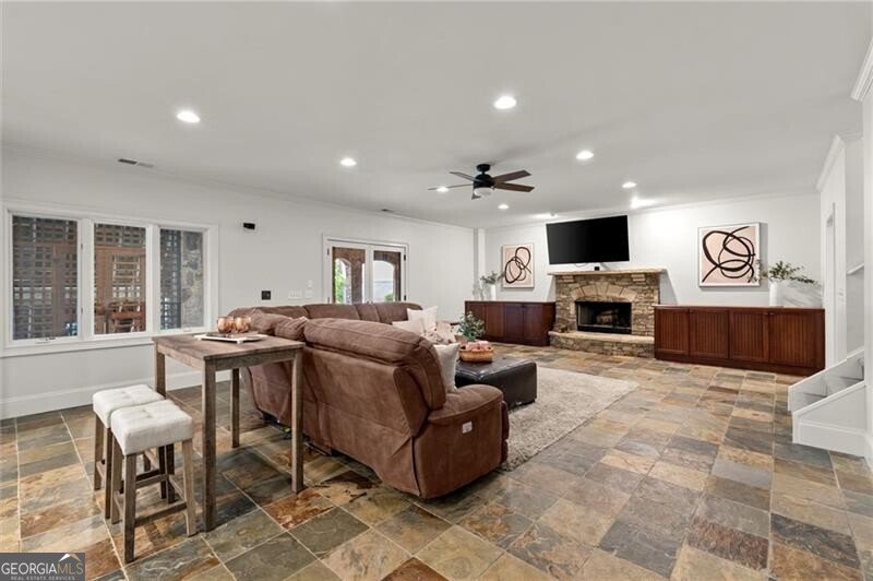 4290 Bobbins Way Cumming - 42