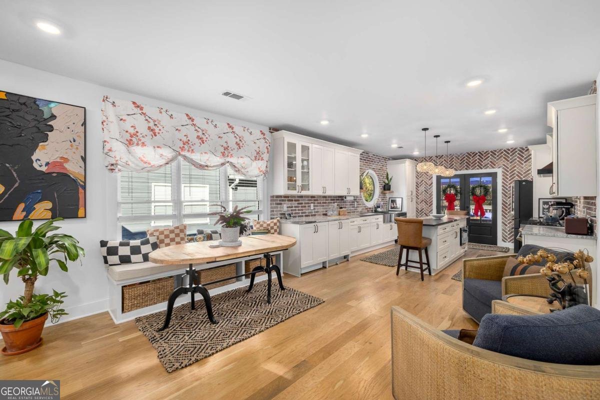 962 Ashby Circle Atlanta - 1