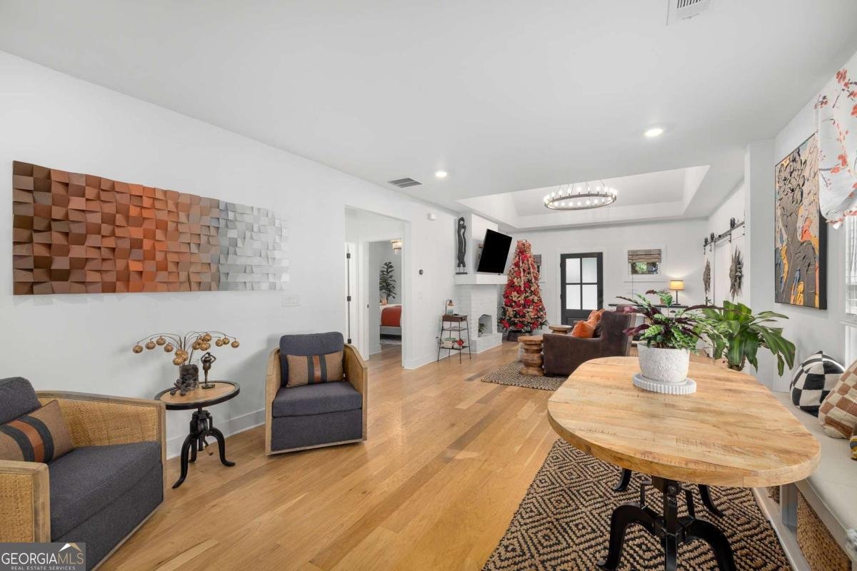 962 Ashby Circle Atlanta - 2