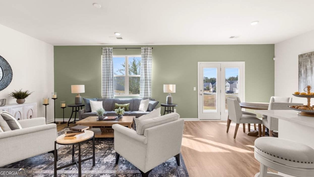 62 White Spruce Way Newnan - 1