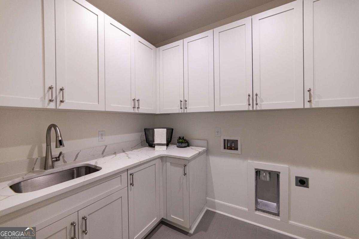 585 Sherwood Road Atlanta - 37