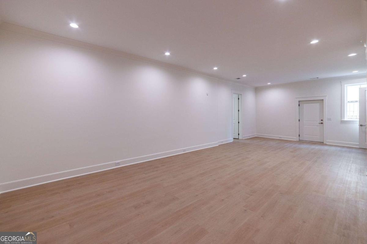 585 Sherwood Road Atlanta - 46