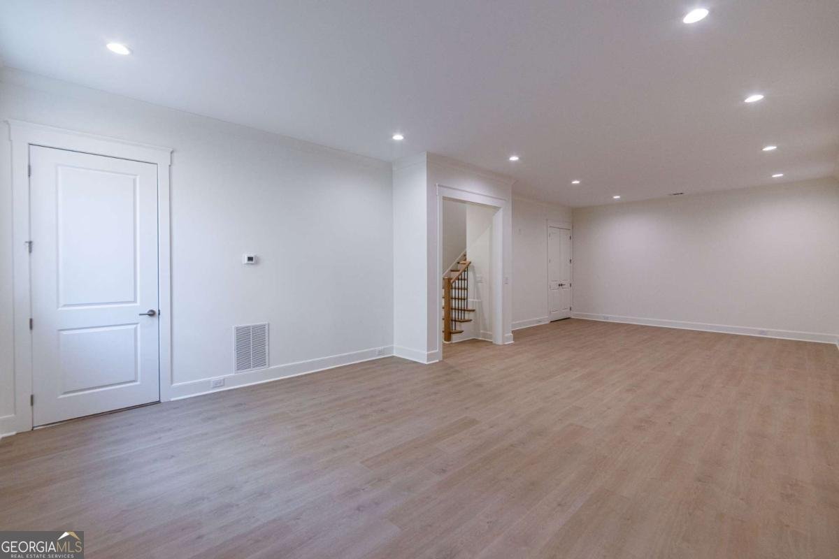 585 Sherwood Road Atlanta - 47