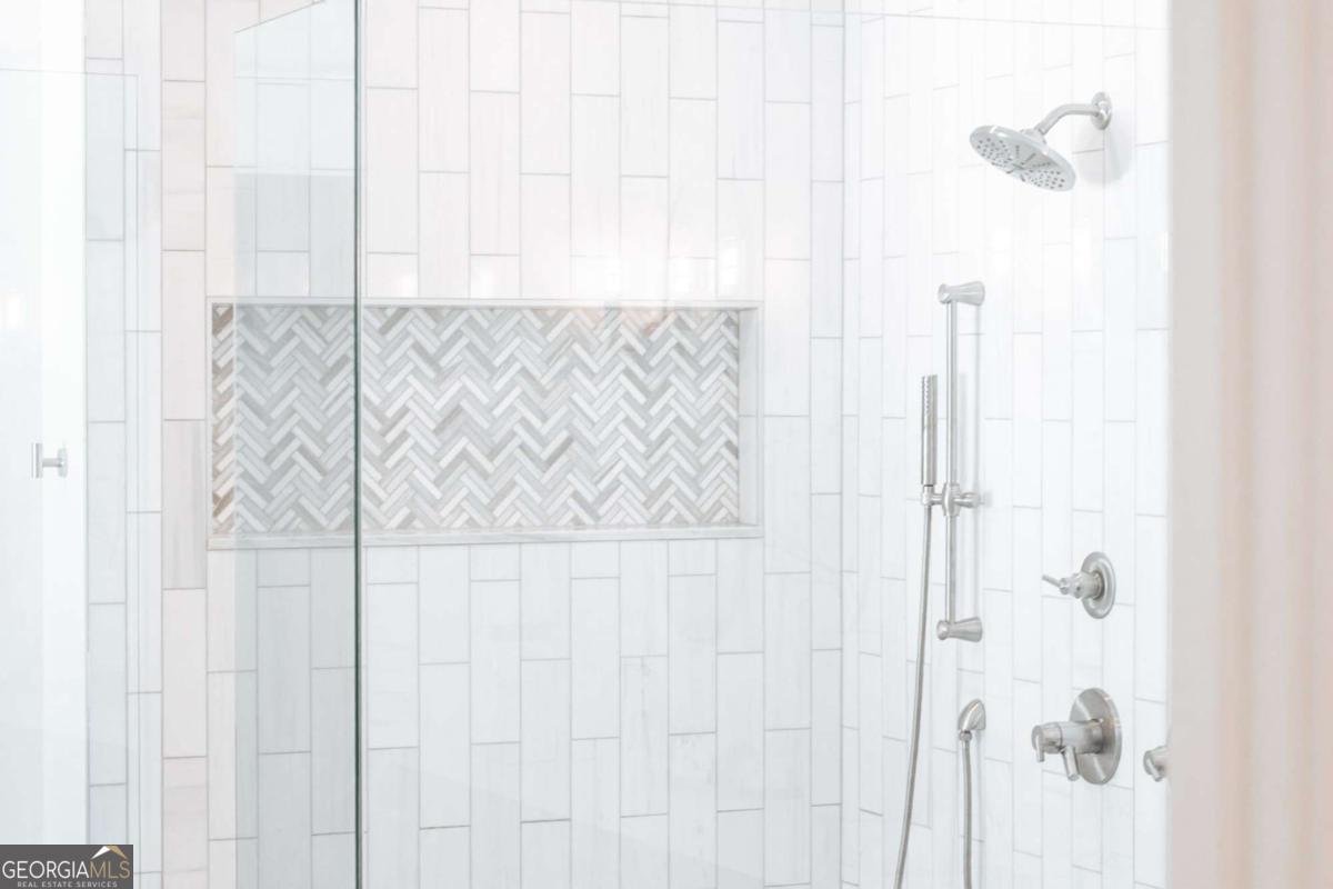 585 Sherwood Road Atlanta - 9