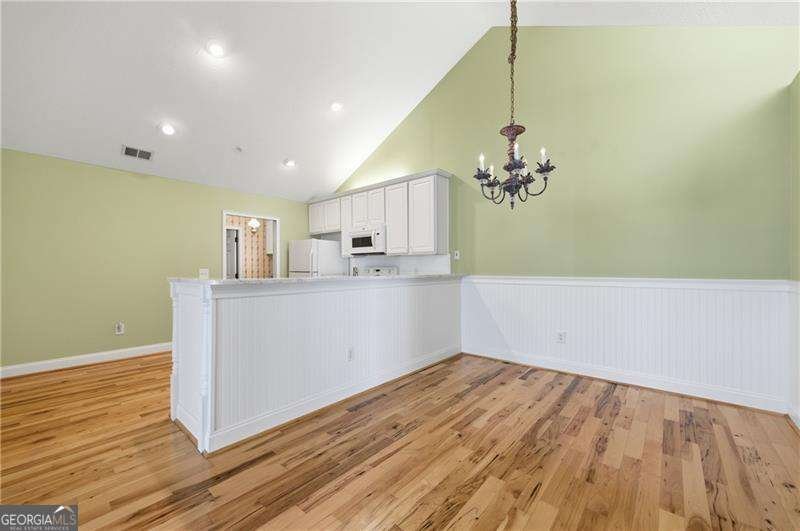 945 BURNT HICKORY Circle Marietta - 11