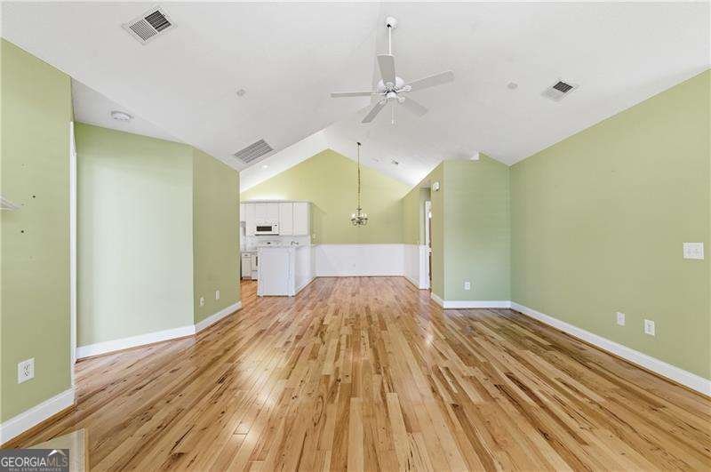 945 BURNT HICKORY Circle Marietta - 14