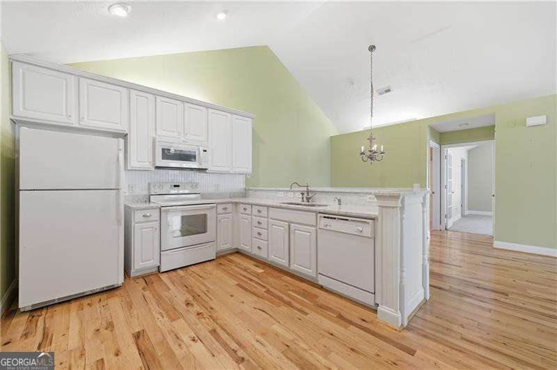 945 BURNT HICKORY Circle Marietta - 15