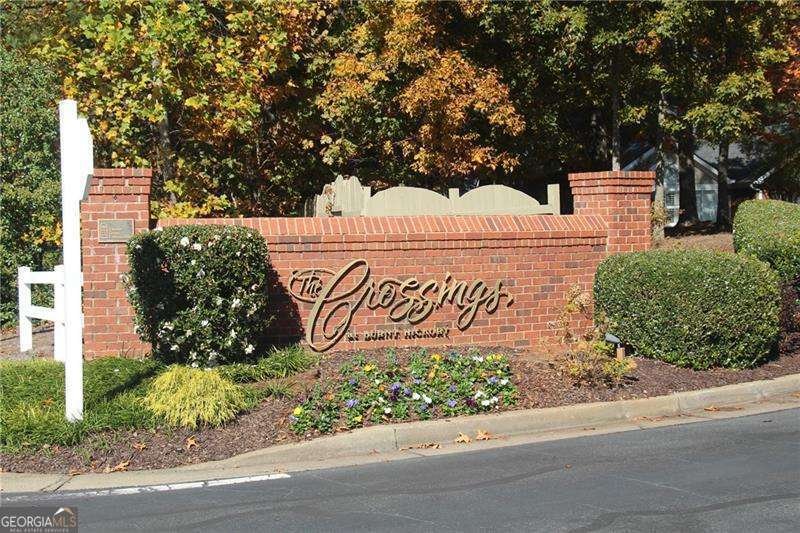 945 BURNT HICKORY Circle Marietta - 2