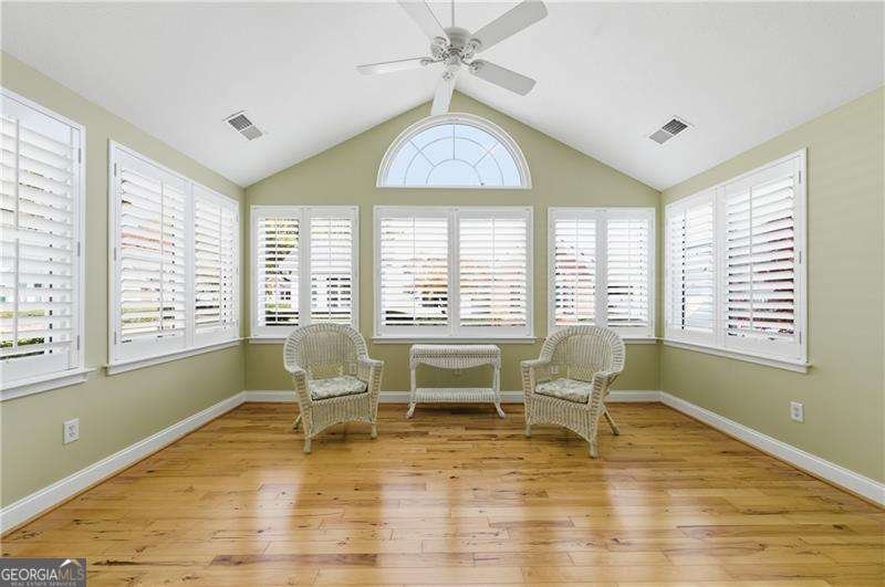 945 BURNT HICKORY Circle Marietta - 4