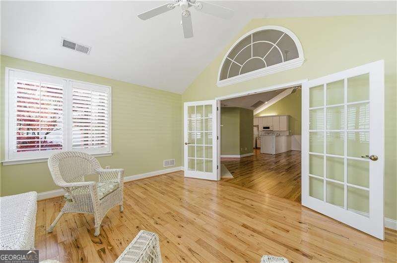 945 BURNT HICKORY Circle Marietta - 5