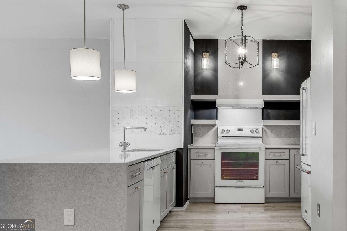 821 Ralph Mcgill Boulevard Atlanta - 17