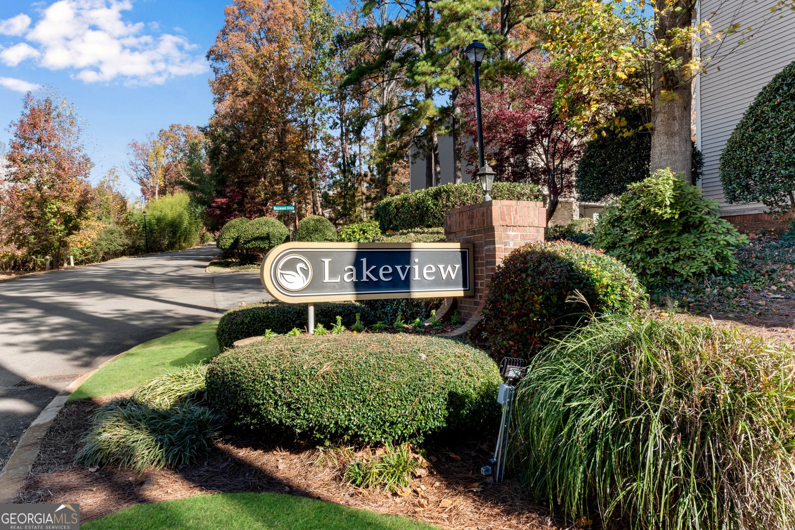 54 Basswood Circle Sandy Springs - 18