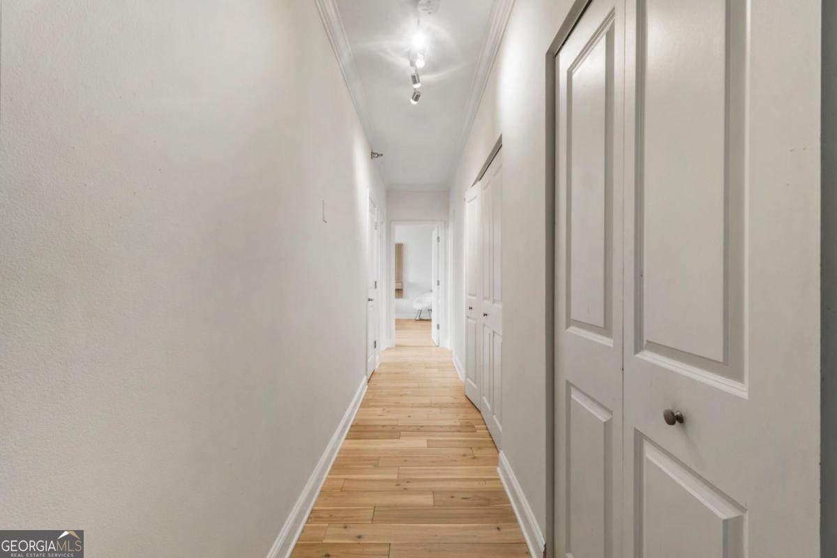 2479 Peachtree Road Atlanta - 17