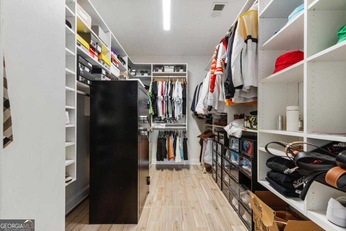 2479 Peachtree Road Atlanta - 22